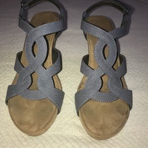 Strappy Wedge sandals 6.5